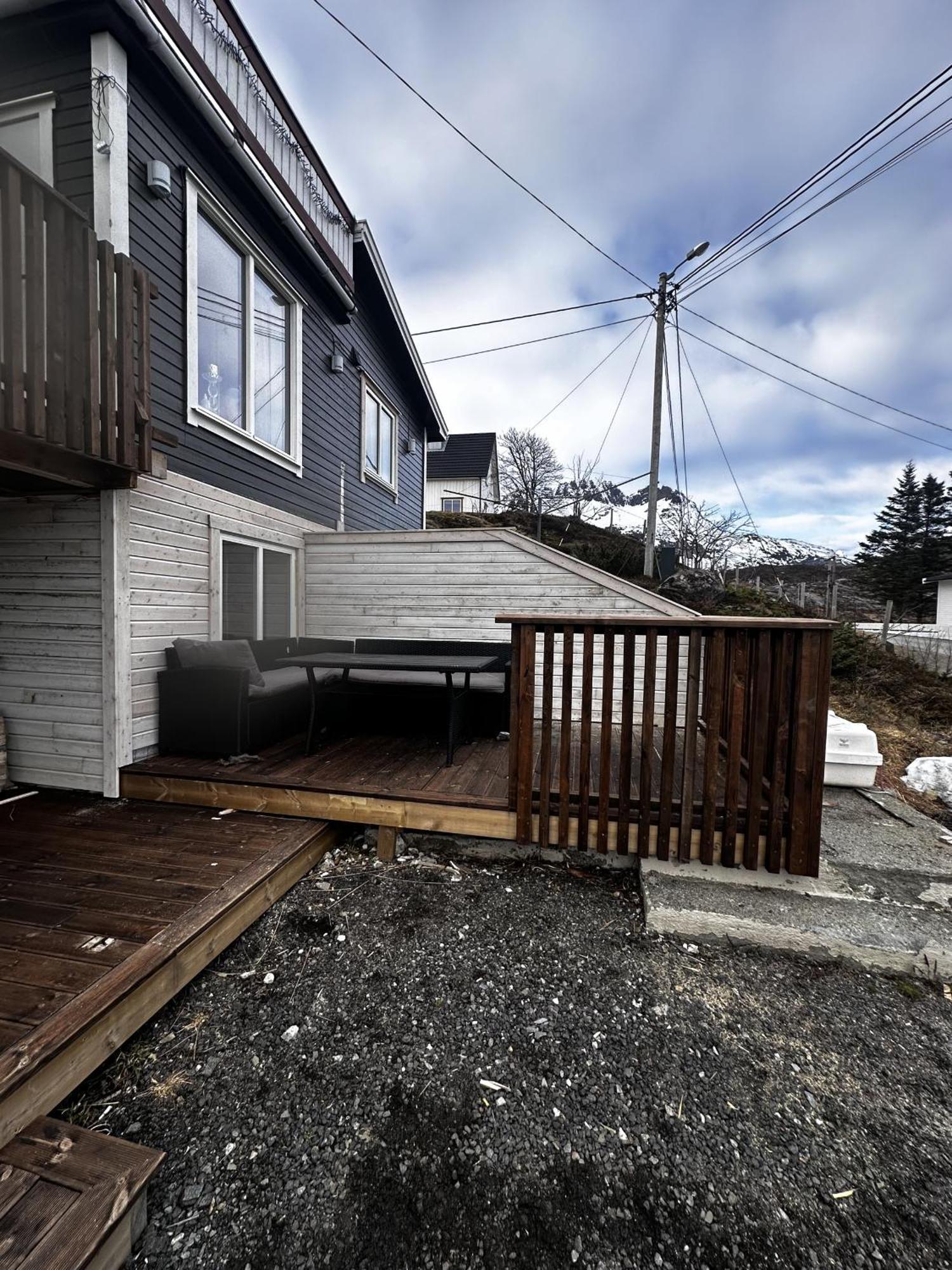Kb Basement Apartment Sørvågen Екстериор снимка