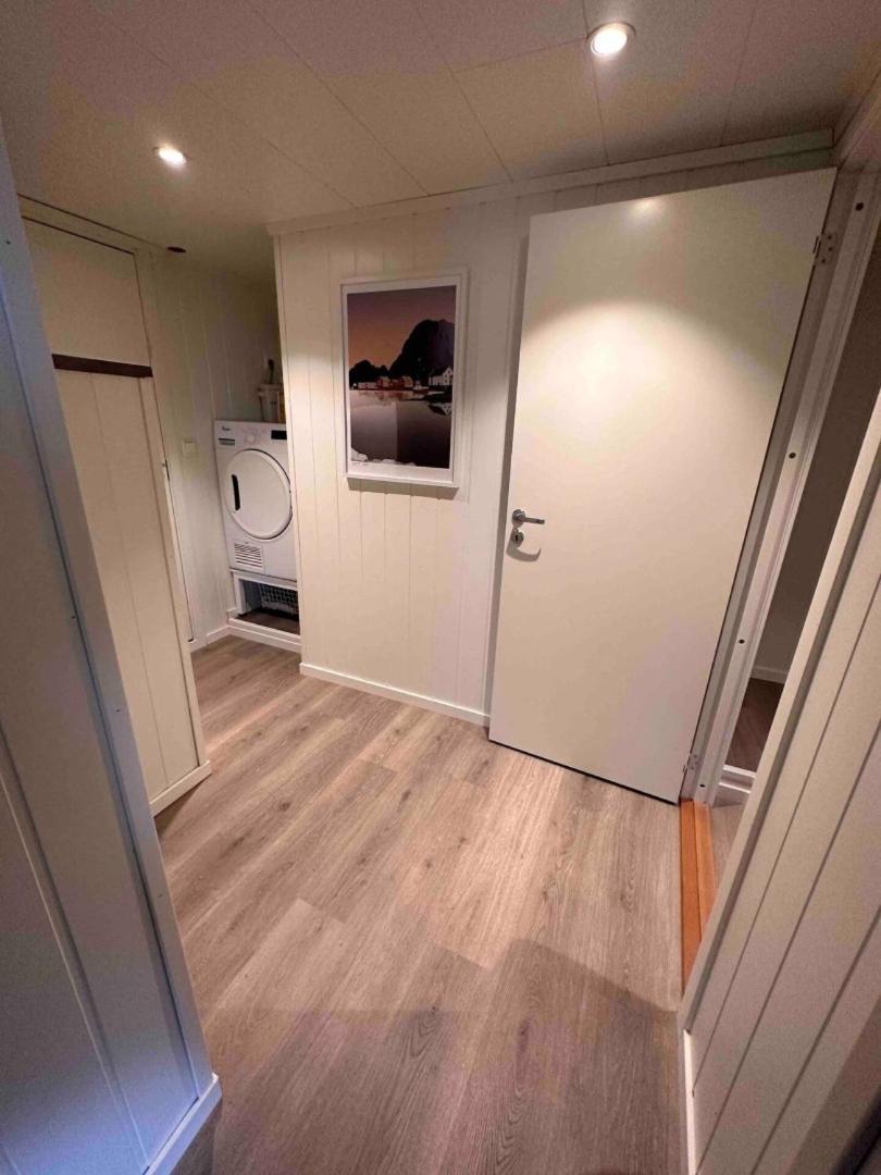 Kb Basement Apartment Sørvågen Екстериор снимка