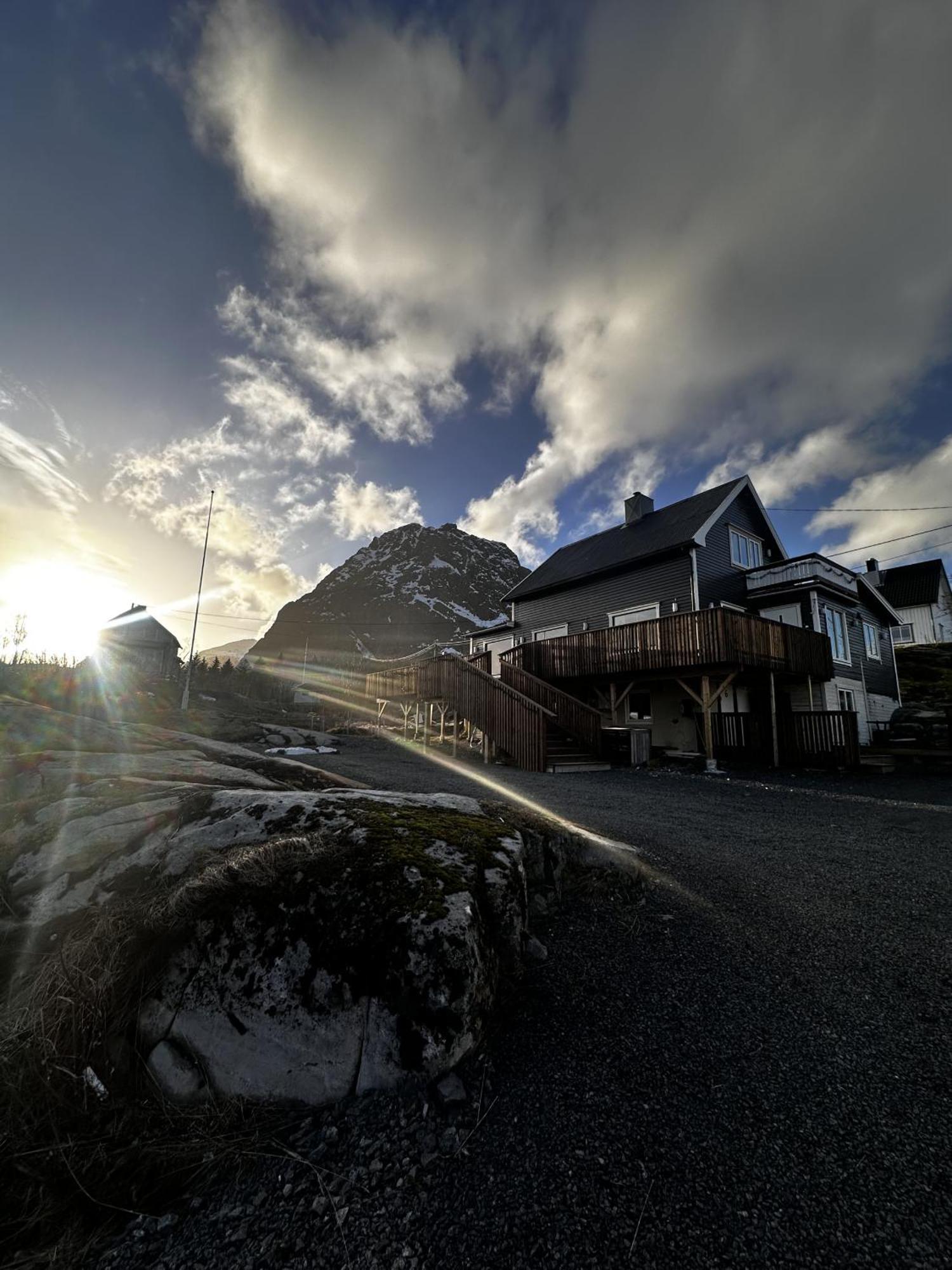Kb Basement Apartment Sørvågen Екстериор снимка