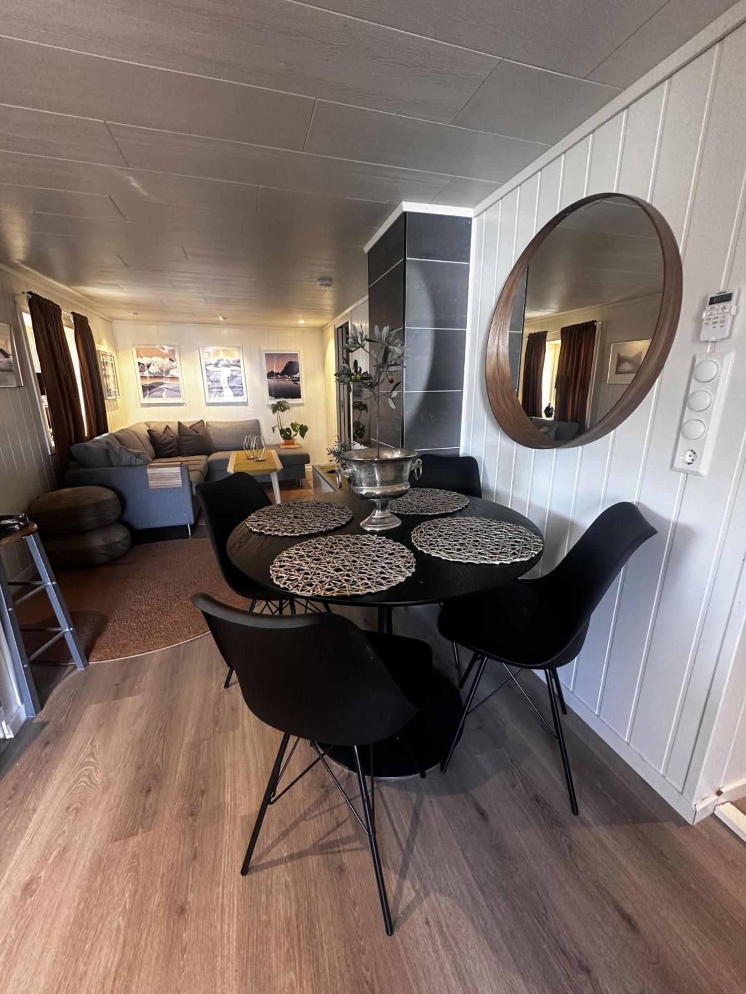 Kb Basement Apartment Sørvågen Екстериор снимка